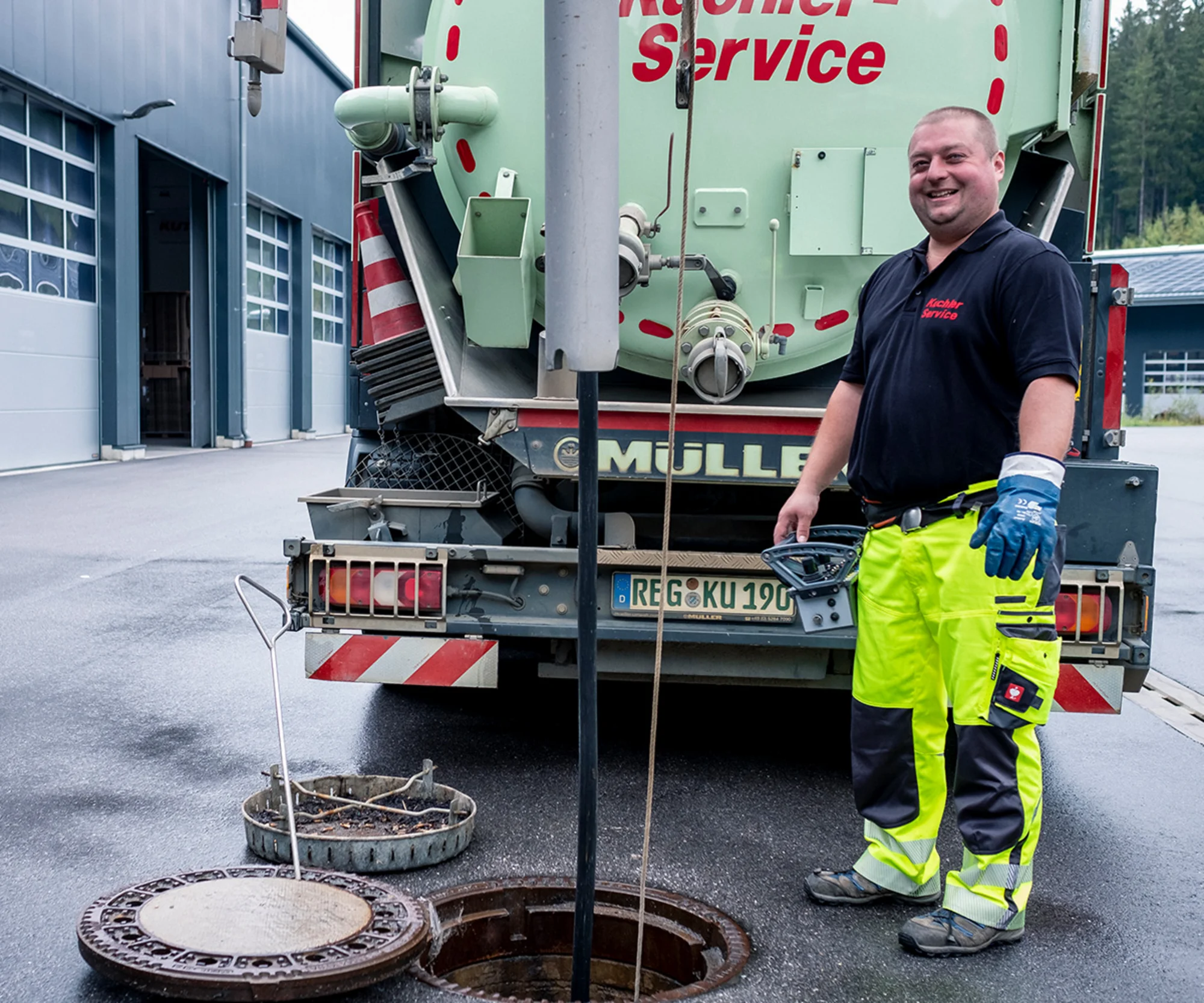 Kran LKW München bei Hebe und Transportarbeiten